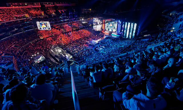 LPL夏季赛：IG战队锁定“赛段大王”后启动新战术实验，季后赛练兵收官战引热议-安博电竞